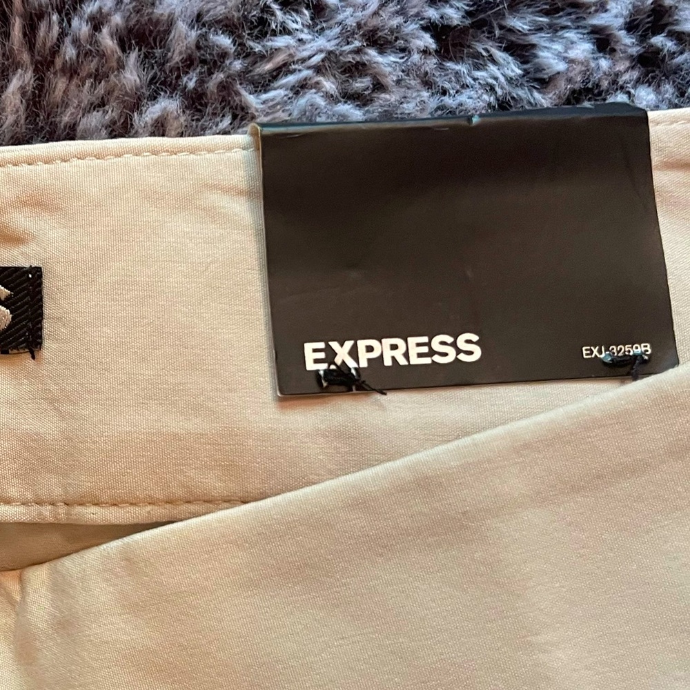 Express Dressy Tan/Taupe Short Shorts With Sash Tie, Sz 00 - Picture 5 of 10